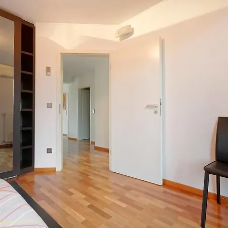 Rooftop Apartment *